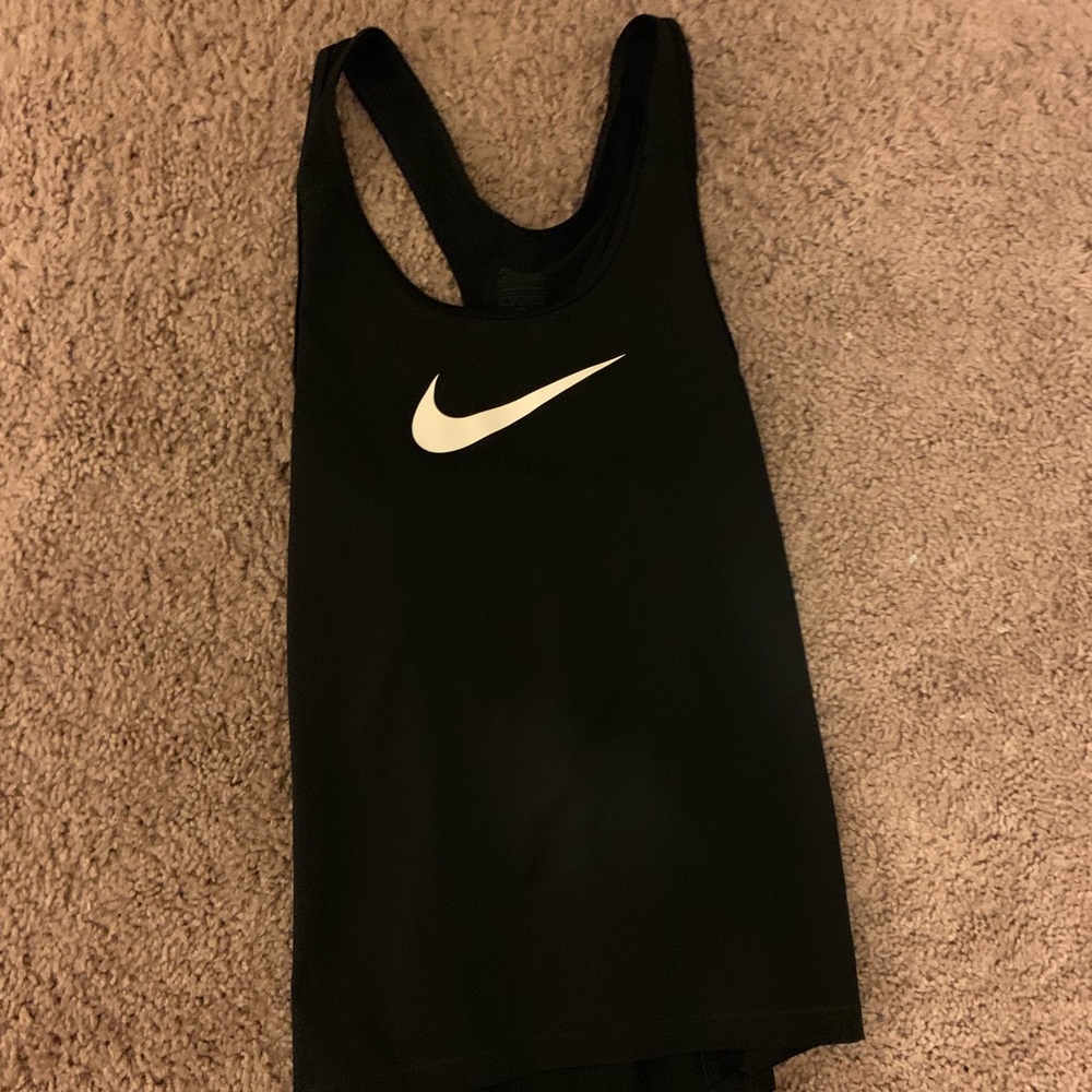 Nike workout top